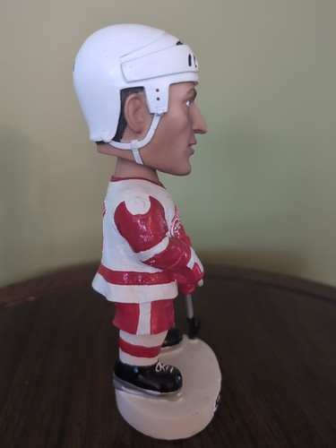 Vintage 2002 Sergei Federov Detroit Redwings Bobblehead NHL RARE! - Picture 2 of 8