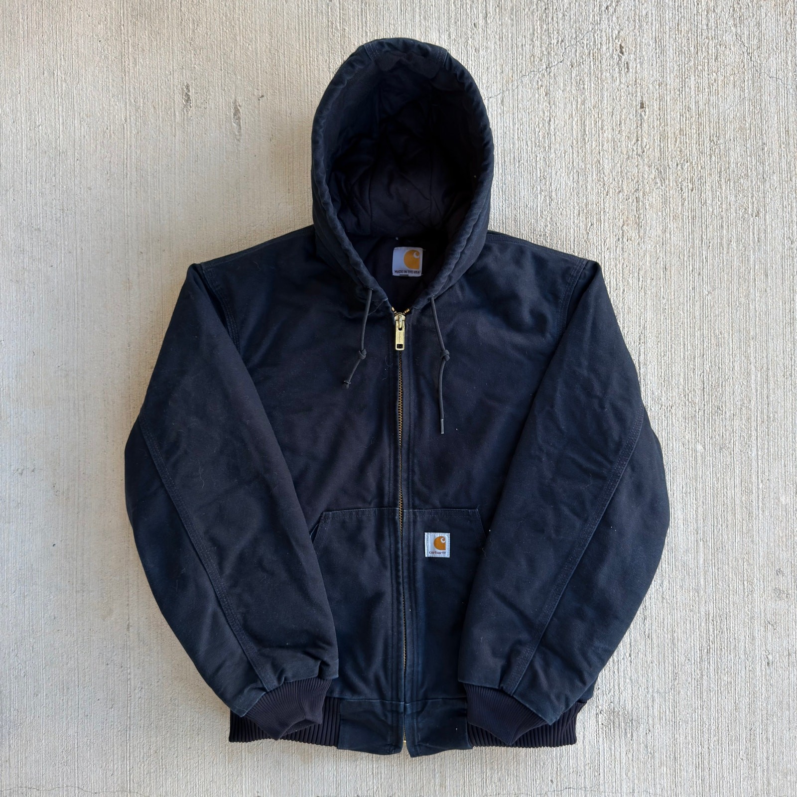 Carhartt J140 black hooded work wear jacket Small