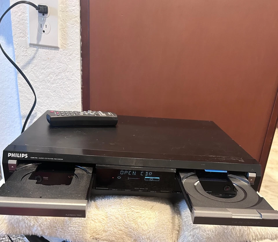 Philips CDR775 Audio CD Recorder Player Dual Deck Tested Works W/ Remote - Image 2 of 4