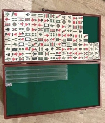 Mahjong Set 144 Spielsteine 4 Racks Holzkoffer Filzplatte Spielbrett Mah Jongg Selten 2