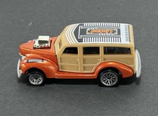 Hot Wheels Vintage 1979 40s Woody Station Wagon Panel Orange Linked