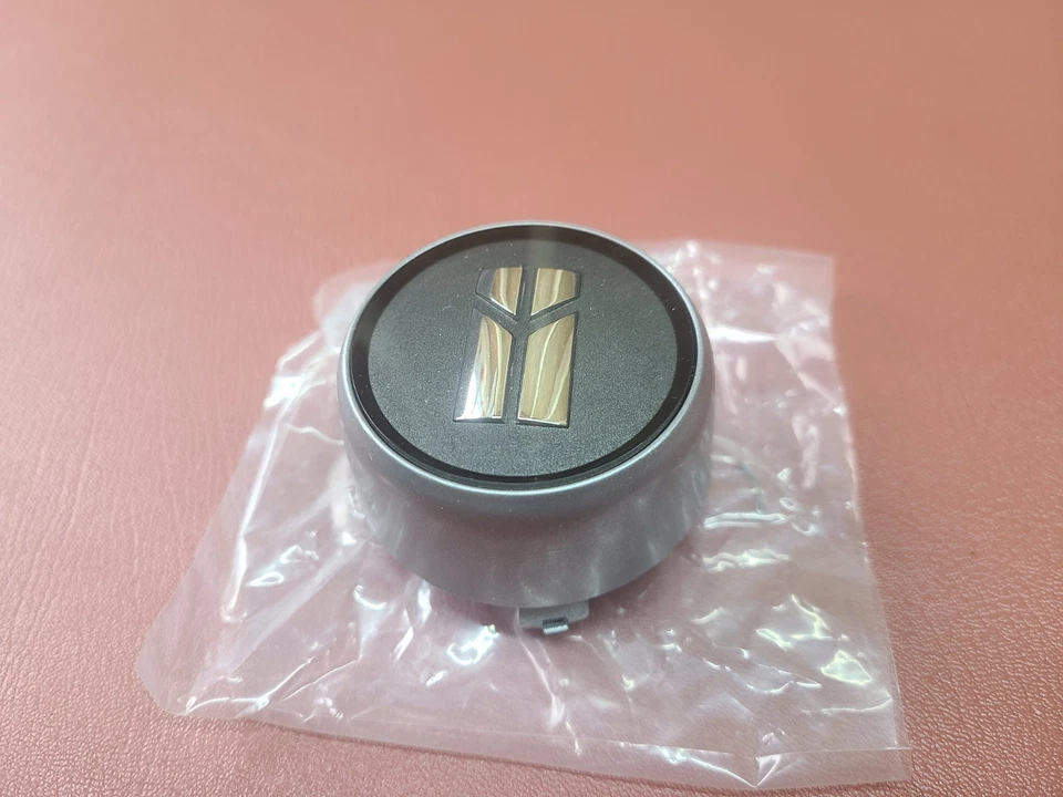 GM OEM NOS 10080813 Aluminum Wheel Hub Cap 1989-1991 Oldsmobile Cutlass Calais - Image 3 of 4