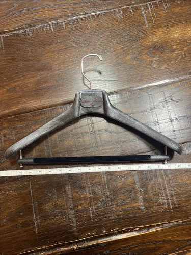 Cesare Attolini Napoli Coat Jacket Suit Hanger Sz 43 Composite Wood Grain 16.5” - Picture 3 of 6
