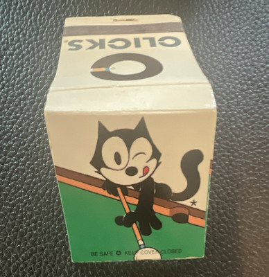   Vintage the Felix, the Cat Clicks Pool Hall Dallas, Texas Matchbook. Unused