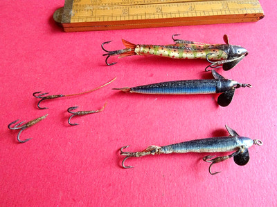 3 USED VINTAGE ANTIQUE PHANTOM FISHING LURES INC. HARDY + WILLIAM BROWN AS FOUND