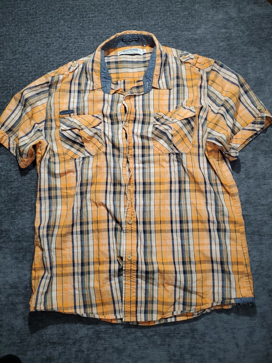 Men's Trust Akoo XL Short Sleeve Button Up Casual Plaid Shirt!!