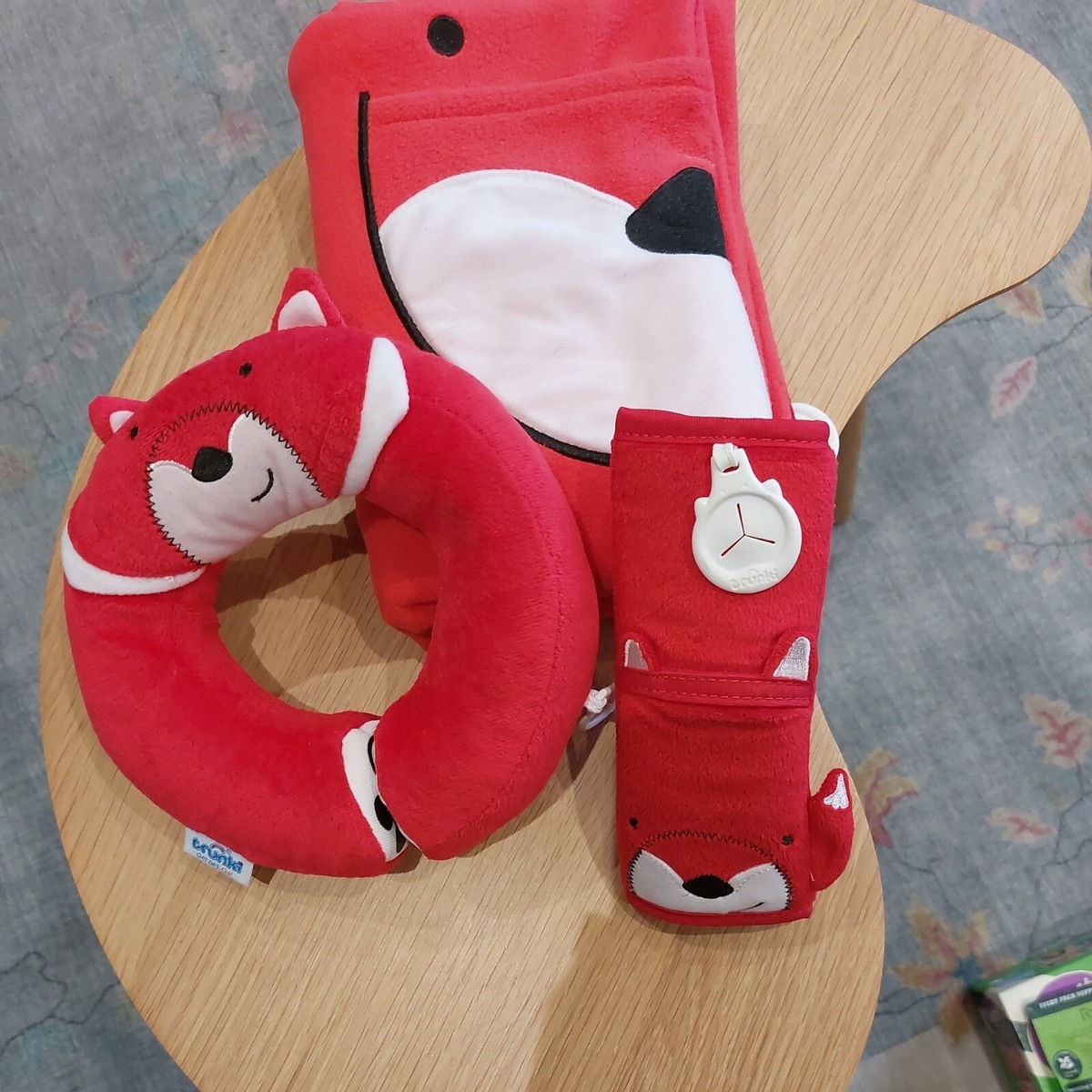 TRUNKI SnooziHedz Seatbelt Pad Fox And Blanket snuggleset