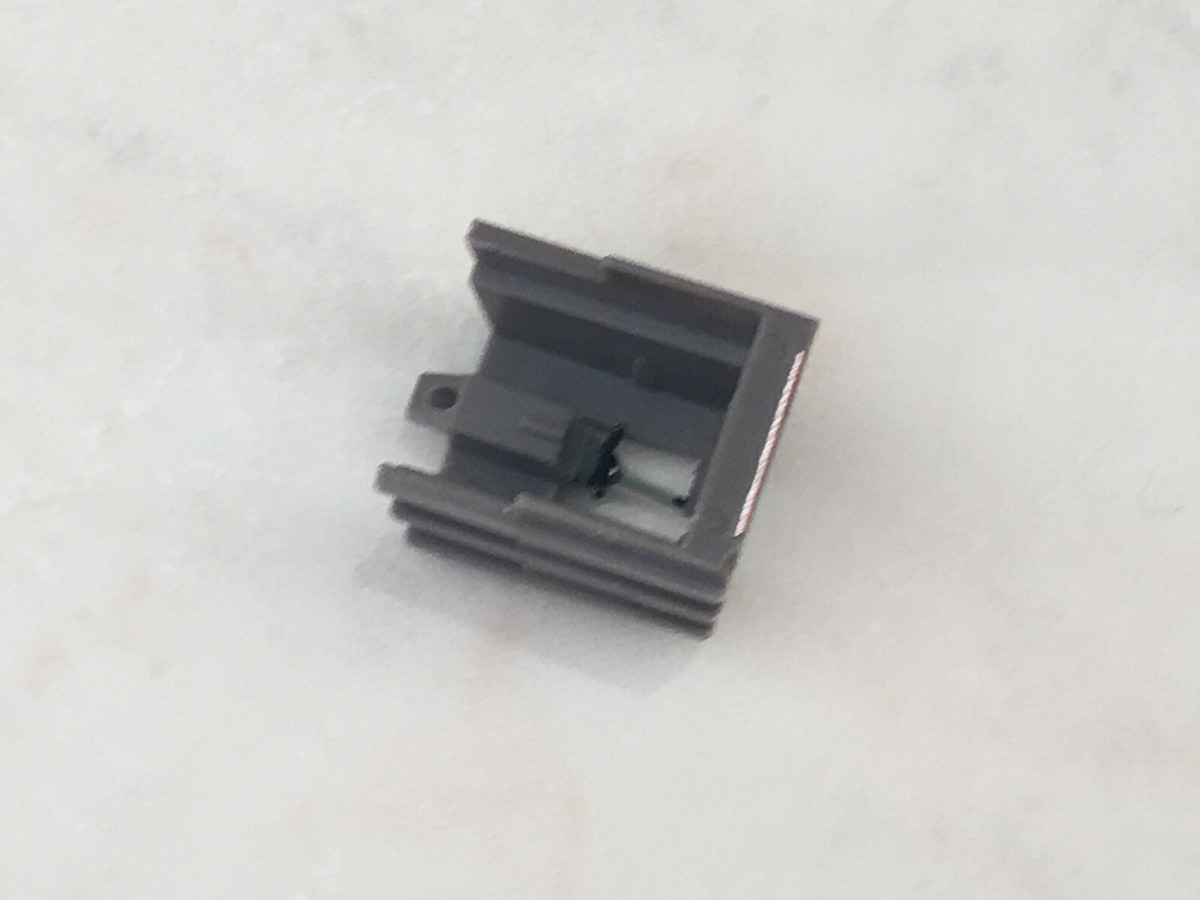 AUDIO TECHNICA ATN 13 EaV Diamant Stylus Elliptique Pour Cellule AT 13 EaV N.O.S EUR 69,00 - FR