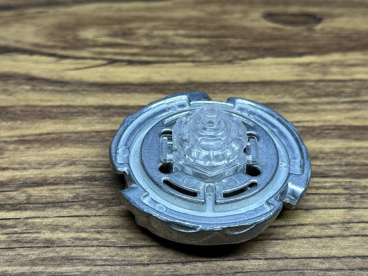メタルファイトベイブレード ストームペガシス シルバー レア wbba Storm Pegasus 105 F Silver G3 Prize Beyblade Metal Fight