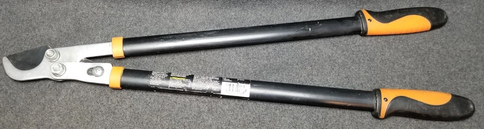 Fiskars Power-Lever 28 in. Steel Bypass Loppers Tree Trimmers/ Gardening Tool - Image 3 of 4
