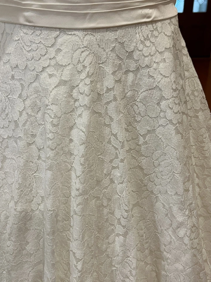 Justin Alexander Style 8824 Wedding Dress Ivory Lace Satin A-Line Gown Size 10 - Image 4 of 4