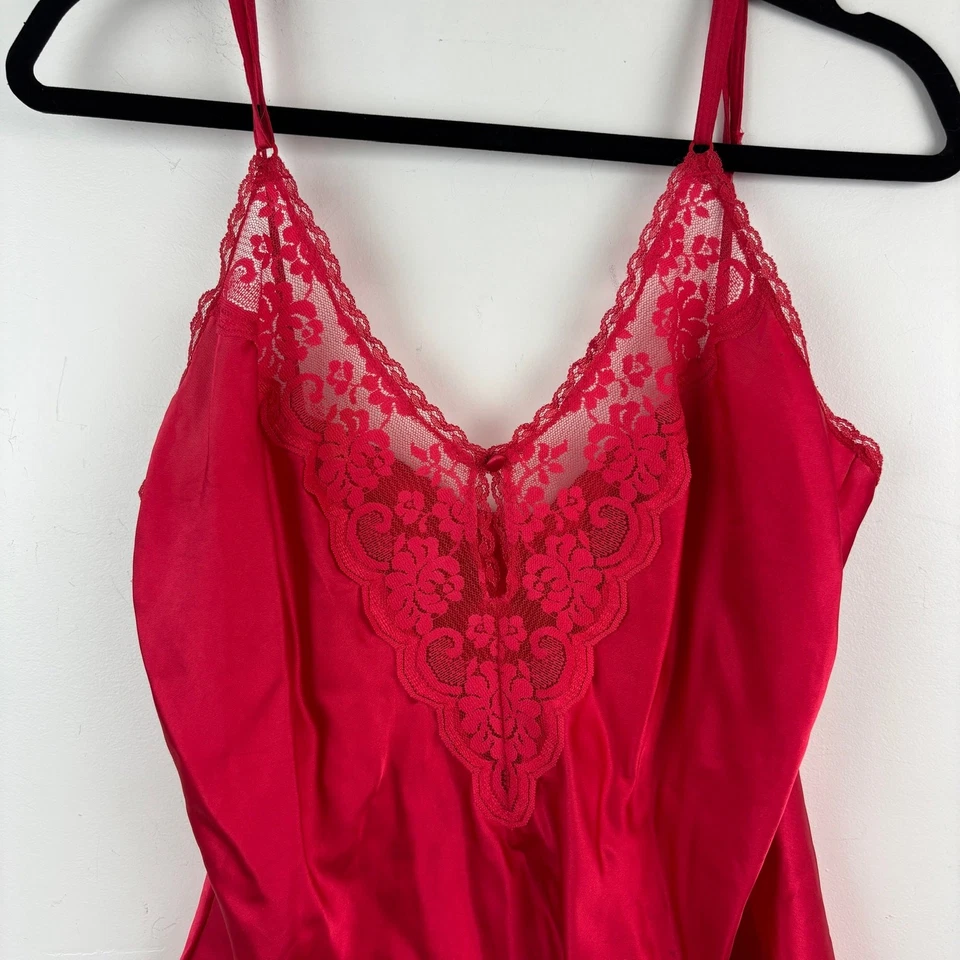 Camiseta sin cordones Maidenform Chantilly vintage años 70-80 roja de nailon y encaje talla 36 Foto 3 de 4