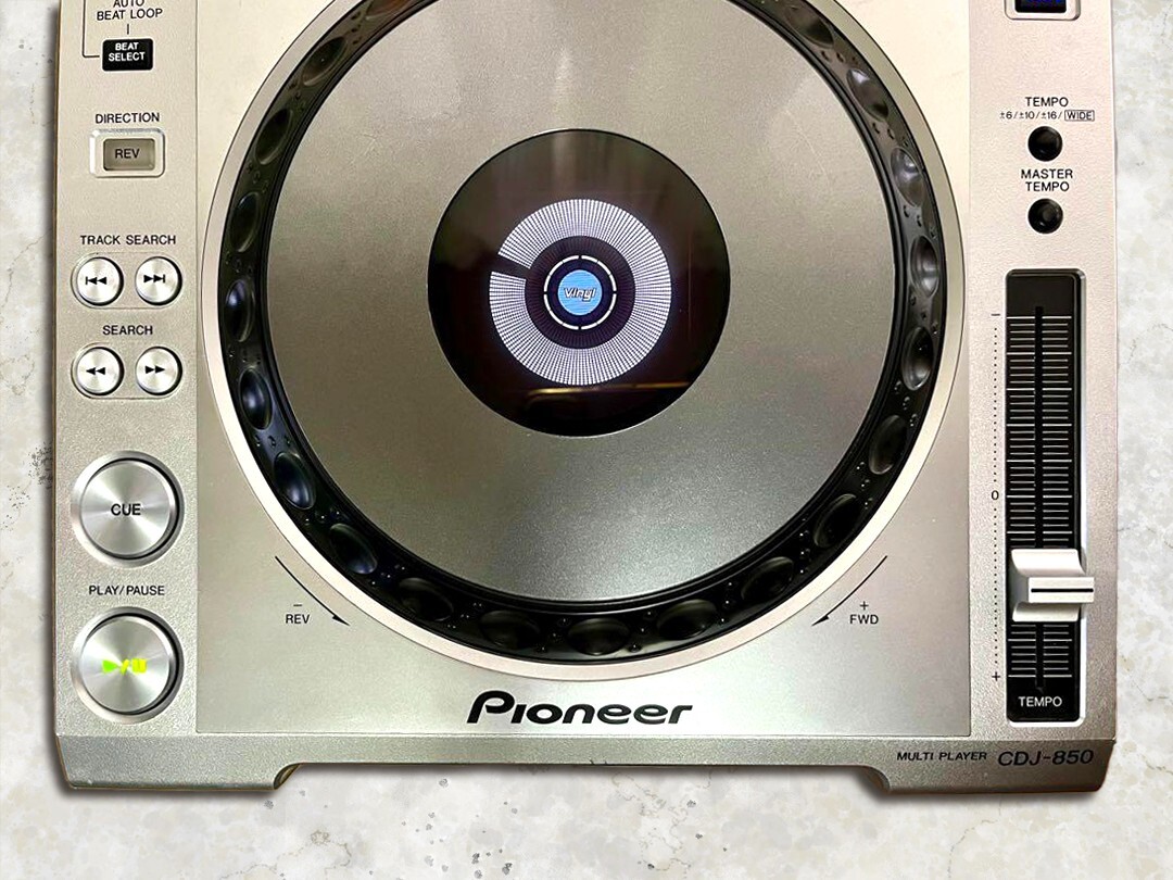 Pair 2x Pioneer CDJ-850-S Silver Pro DJ Player Digital Turntable CDJ850 CDJ 850 Pair 2x Pioneer CDJ-850-S Silver Pro DJ Player Digital Turntable CDJ850 CDJ 850