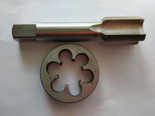1pc HSS Machine M20 X 0.5mm Plug Tap and 1pc M20 X 0.5mm Die Threading Tool