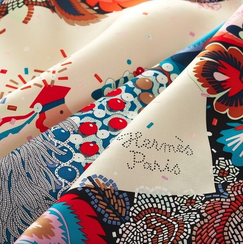 Unused w/box HERMES Carre 90 COSTUME DE FETE Silk Scarf 90cm - Picture 4 of 16