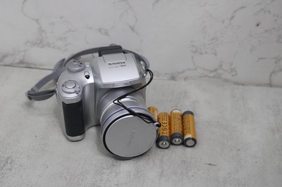 Fujifilm FinePix 3800 Silver 3.2MP Digital Camera TESTED WORKING