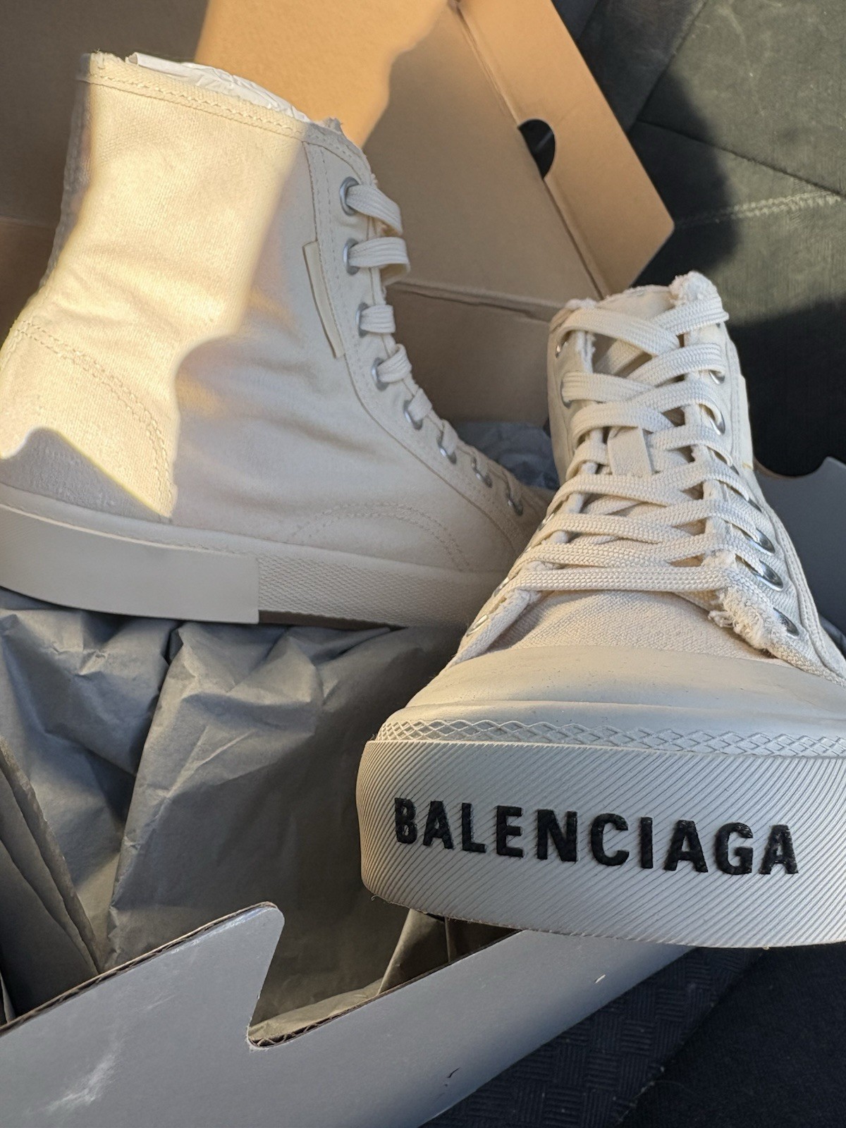 Balenciaga Men's Ivory Paris Distressed Canvas High-Top Sneakers Shoes 40 thumbnail 3