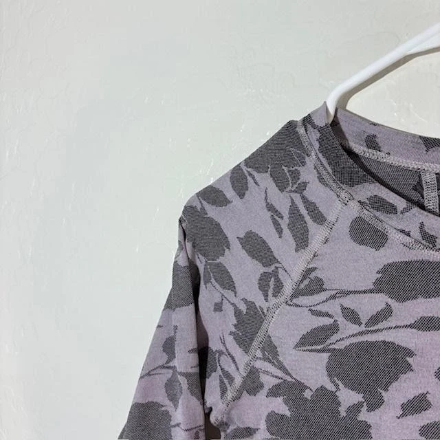 Camisa Athleta Mujer XS Púrpura Momentum Floral Manga Larga Ropa Activa Raglán Foto 2 de 4