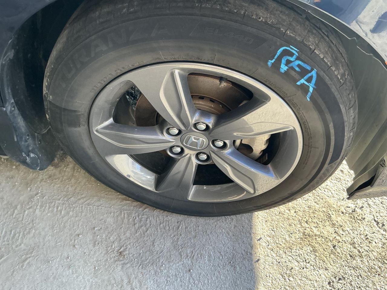 Wheel 18x7-1/2 Alloy 5 Straight Spoke Fits 18-23 ODYSSEY 4786537