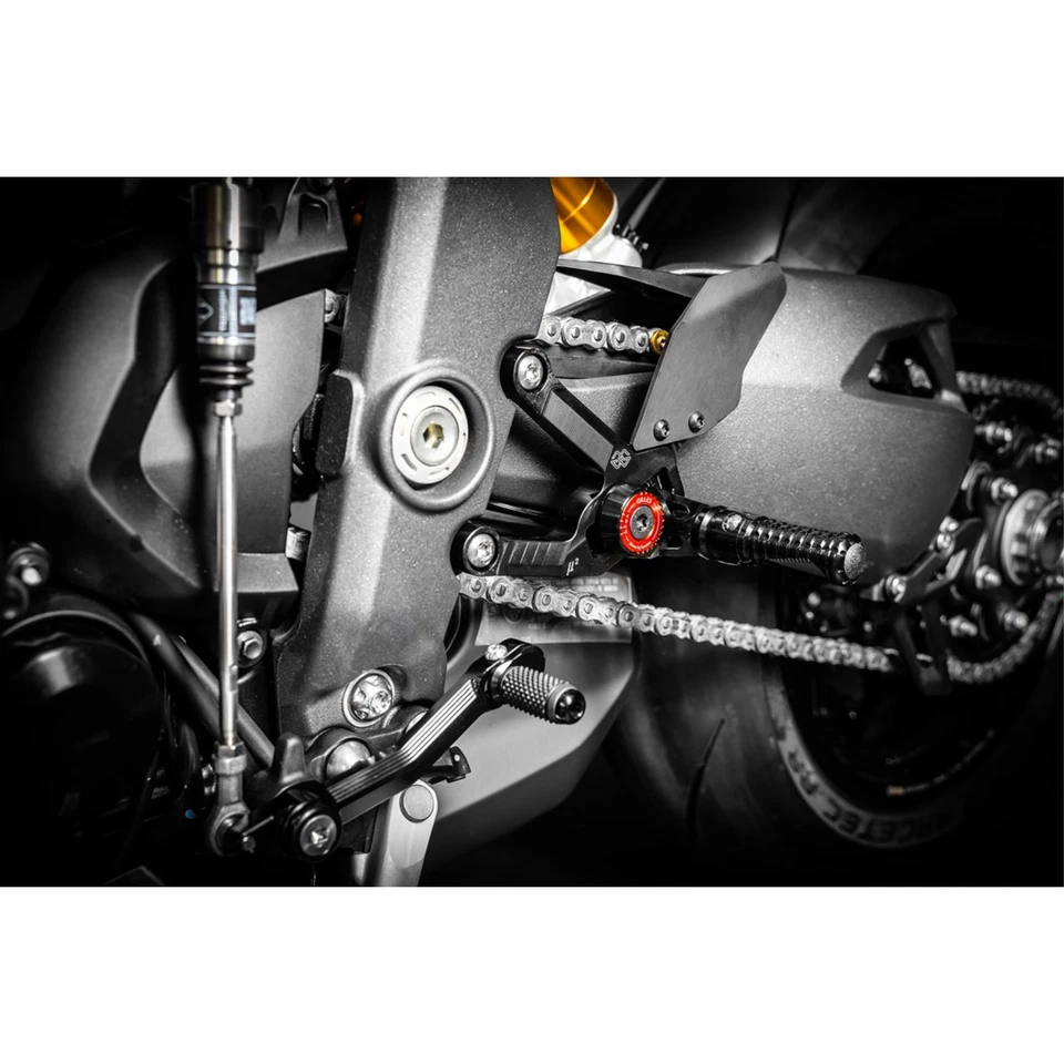 Juego trasero Gilles Tooling MUE2 para Triumph Speed Triple - negro MUE2-T01-B Foto 3 de 4