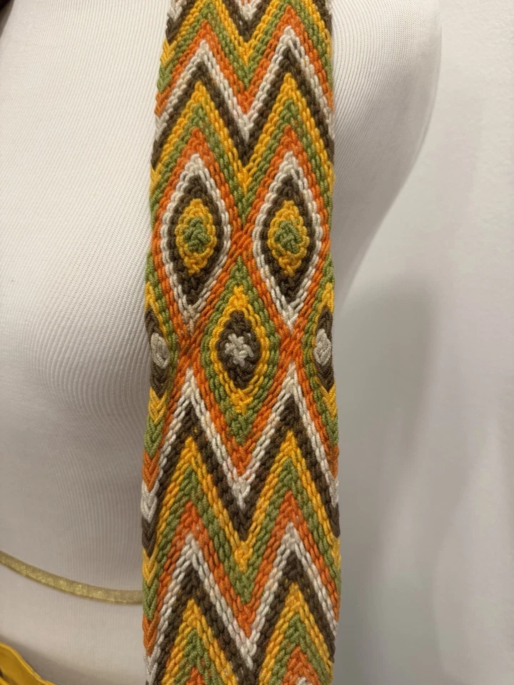 Bolso Bandolera Mochila SANTIFICADA Wayuu Begonia Cristal Crochet Tejido Flecos Foto 2 de 4