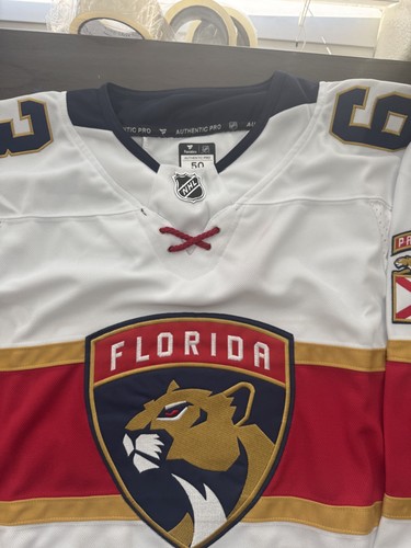 Brad Marchand Florida Panthers White Alternate Jersey Mens Size Medium (50) NEW - Picture 8 of 9