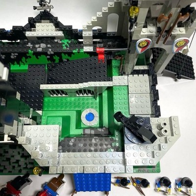 LEGO System Castle Royal Knight's Castle 6090 In 1995 Used Retired