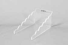 QWORK Acryl Messerständer, 2 Stück – Transparent Mit Schwarzer Basis, 26,7x6,4x6,4 Cm, Für Messer, Schwerter, Medaillen