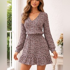 Cupcakes and Cashmere Floral Mini Dress Women XS Pink Black NEW Smocked V-Neck