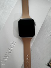 Apple Watch Series 5 40 mm silver With 4 Bands included