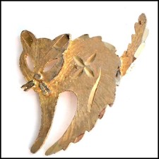 Vintage Gold Tone Texturized Fox Cat Striped Pin Brooch