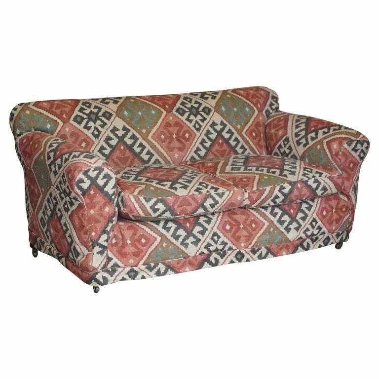 EXQUISITE ORIGINAL VICTORIAN KILIM UPHOLSTERED SOFA MAHOGANY TURNED FRONT LEGS