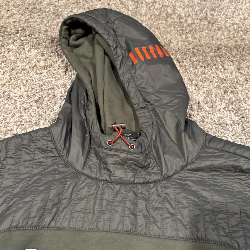 Suéter Columbia X Star Wars Pequeño Verde Colección Boba Fett Foto 2 de 4