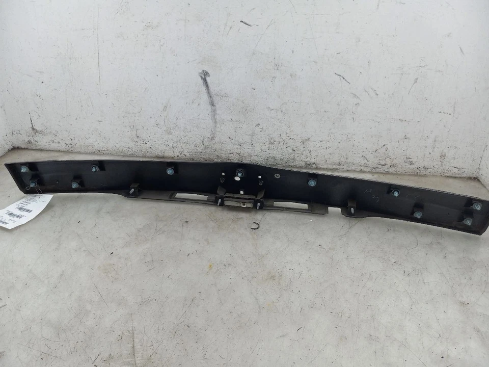 10-15 丰田 PRIUS 后尾饰装饰面板 VIN DU 7TH & 8TH — 第 2/4 张图片