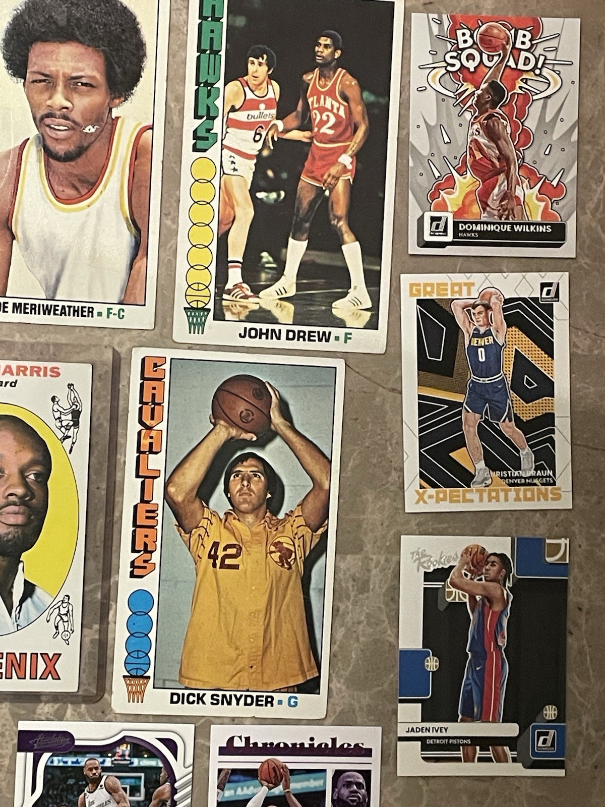 Basketball Card Lot 25 Yao Rc Psa 8 LeBron Vtg 1970 Paolo Duren Ivey NBA Insert view 8