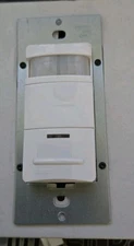 Leviton Decora 120/277-Volt AC White Occupancy PIR Sensor