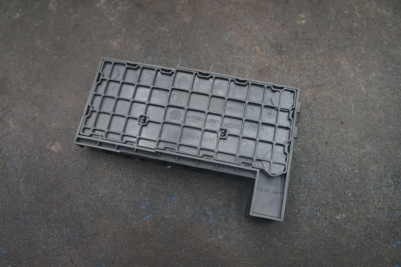 Battery Power Pre Fuse Box Relay 418405790 Lamborghini Gallardo 2010