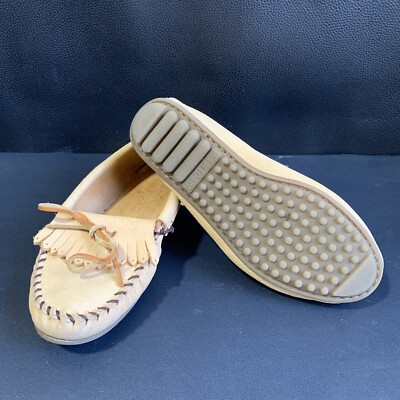 MINNETONKA TAN LEATHER MOCCASINS LOAFERS, TIE DETAIL, Women s Size 4?