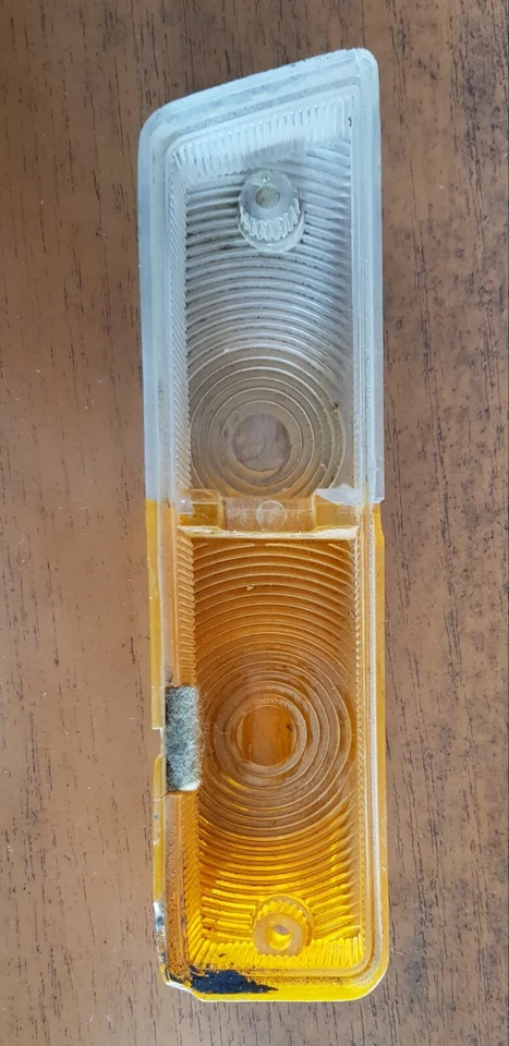 Luz intermitente indicadora de lente de estacionamiento Datsun 1600 510 vueltas izquierda 1968 1969 SN04 Foto 2 de 4