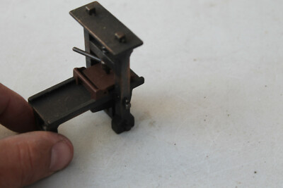 Vintage Bleistiftspitzer Bronzeform Presse Guttemberg