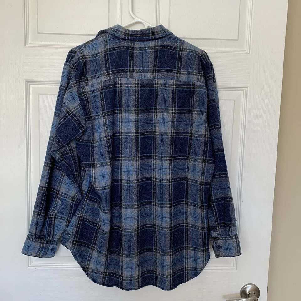 The Hunter Shirt Mens Large Blue Plaid Button Down Long Sleeve Flannel Vintage - Image 4 of 4