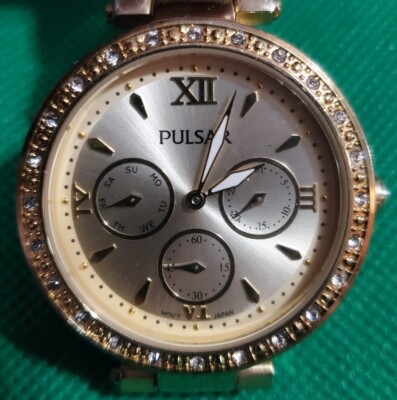Pulsar VD75-X044 Day Date Wrist watch