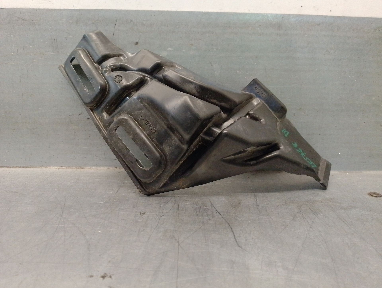 9828362580 FRONT DECORATIVE MOULDING / 5172539 FOR PEUGEOT 208 P2 