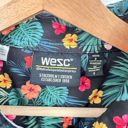 Wesc Floral Button Up Hemd Kurzarm Herren S Hawaii Resort Strand - Bild 6 von 8