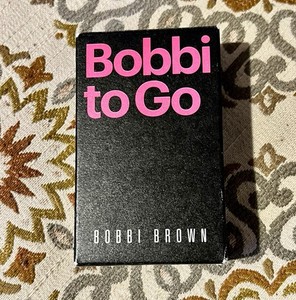 Bobbi Brown. Bobbi pour aller maquillage ensemble - Nouveau dans la boîte- Palette à lèvres & Mascara