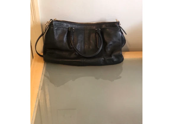 Cartera Coach de cuero negra y billetera larga a juego - Conjunto clásico Foto 3 de 4