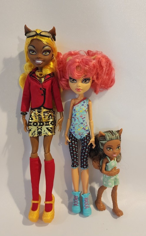 Monster High Mattel Wolf Family Dolls Lot Pawla, Clawdia, Howleen