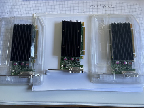 NVIDIA NVS 300 Grafikkarte 512MB Ram  für PC Workstation