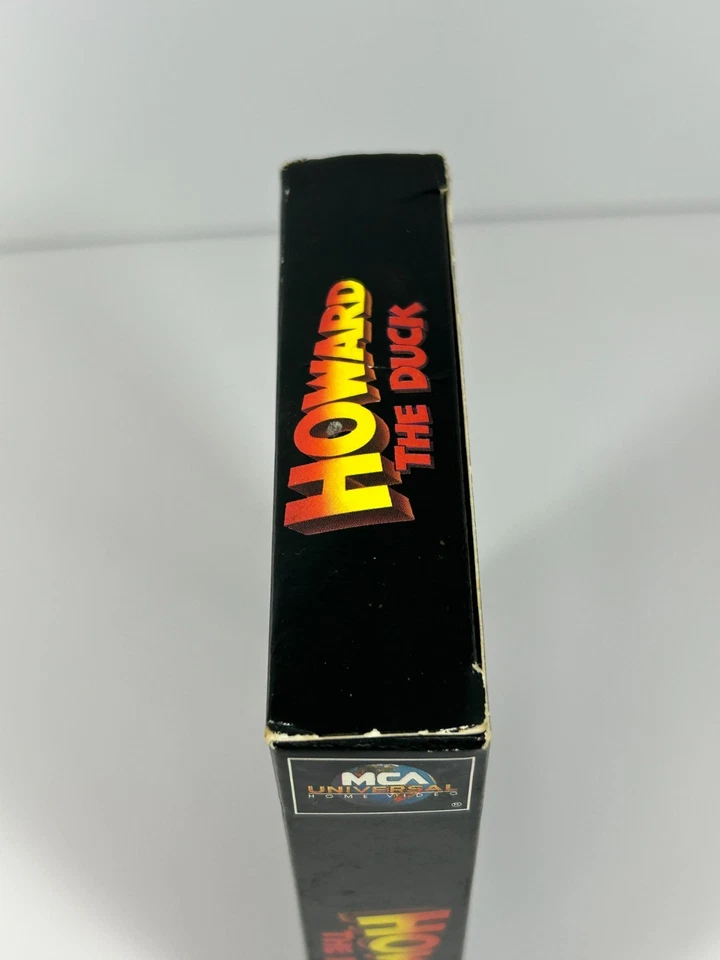 Howard the Duck - Universal - Lea Thompson - Vintage VHS - 1993 - Image 3 of 4