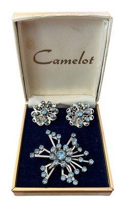 Camelot Silver Tone Blue Rhinestone Star Brooch and Clip On Earrings Box Set Vtg